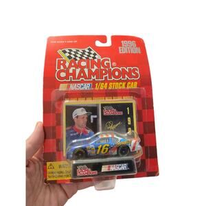 Racing Champions Ted Musgrave #16 Family Channel 1996 1/64 Diecast NIB
